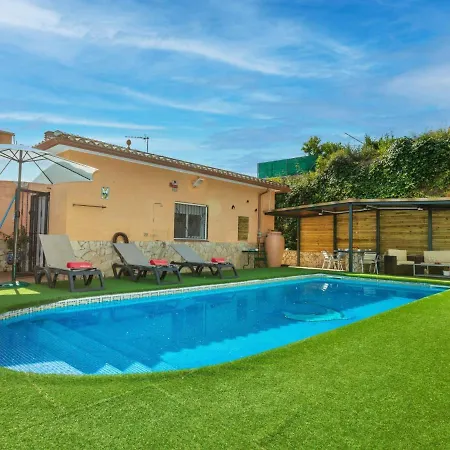 Aguilera By Interhome Massanet De La Selva
