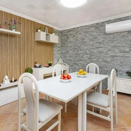 Holiday home Aguilera By Interhome